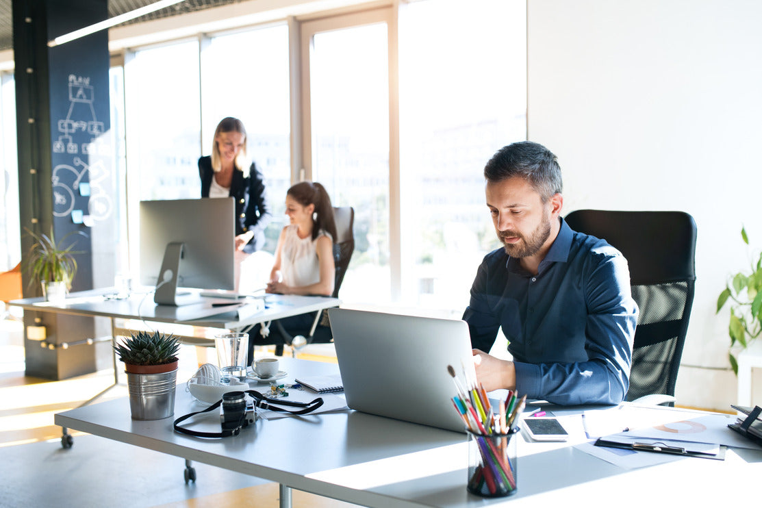 Invisible Wireless Charging: The Evolution and Impact on Homes and Workspaces
