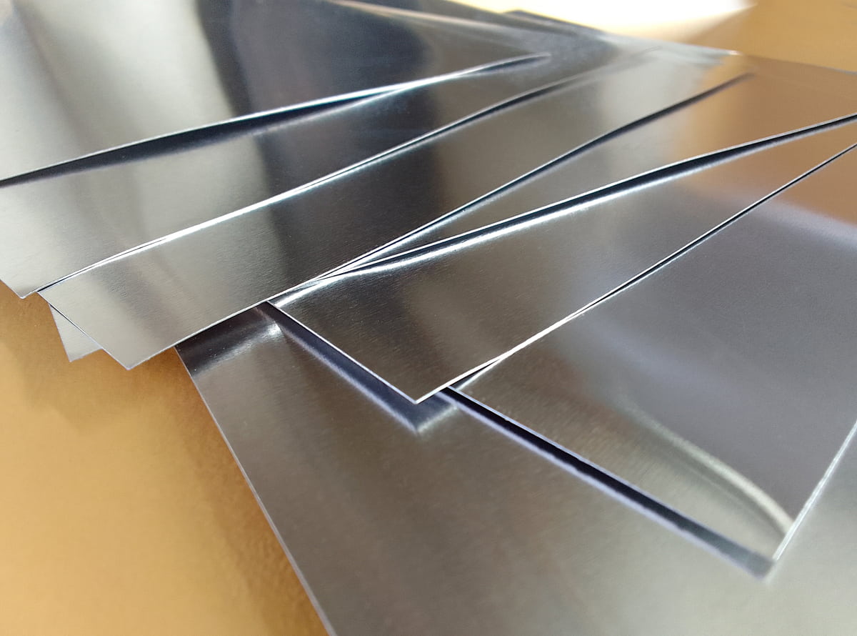 Does Wireless Charging Work Through Aluminum? The Truth About Metal Surfaces